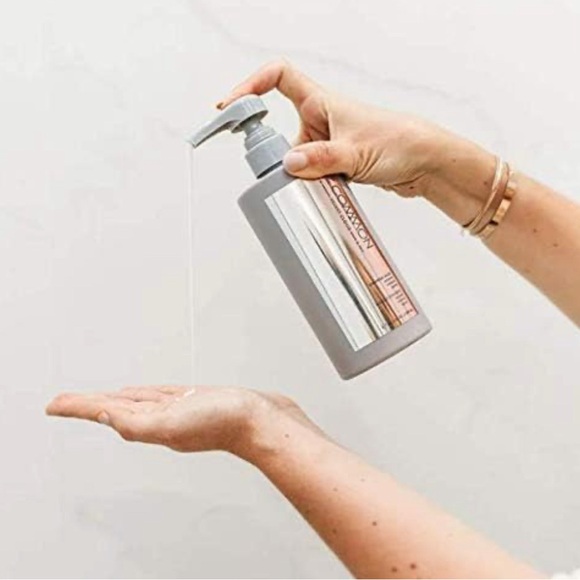 IN COMMON Velvet Cloud Universal Mask - Picture 2 of 6